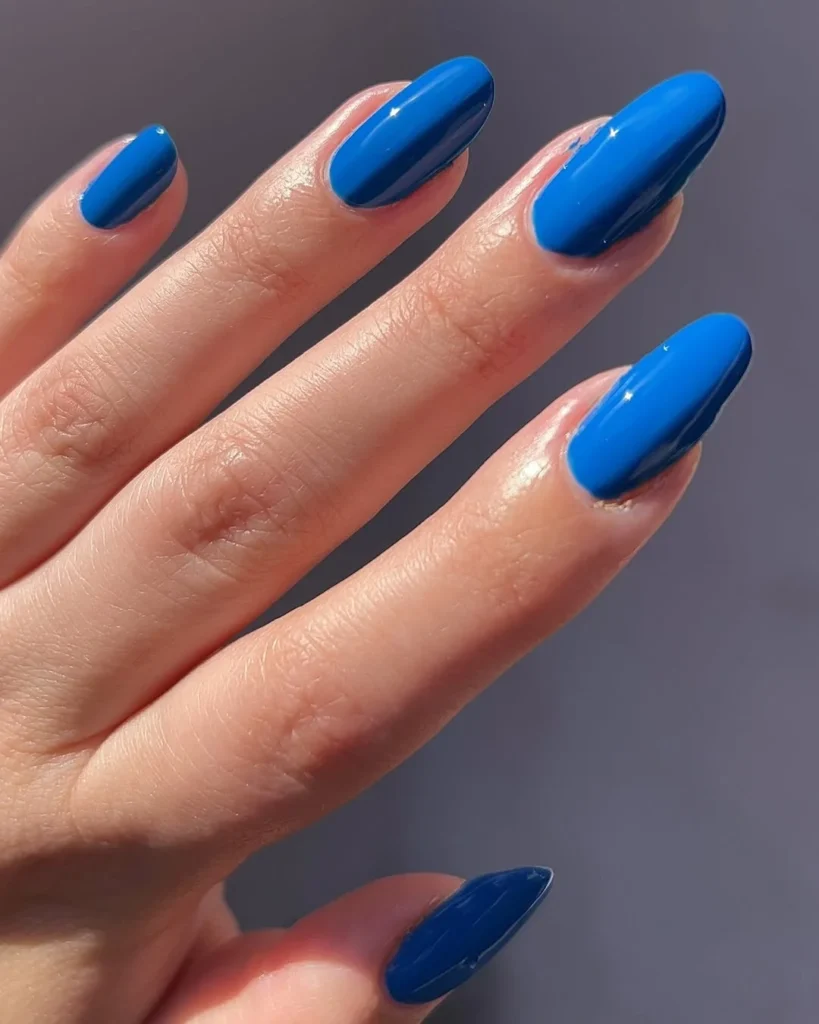 Electric cobalt blue manicure