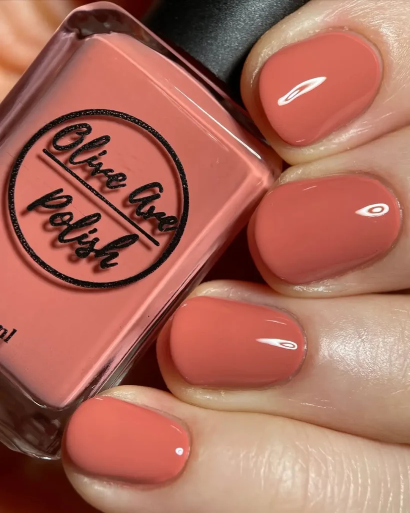 Light terracotta crème