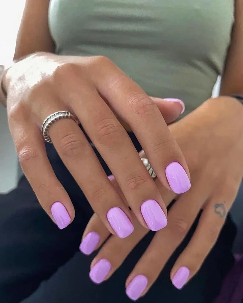 Lilac purple bright nails summer